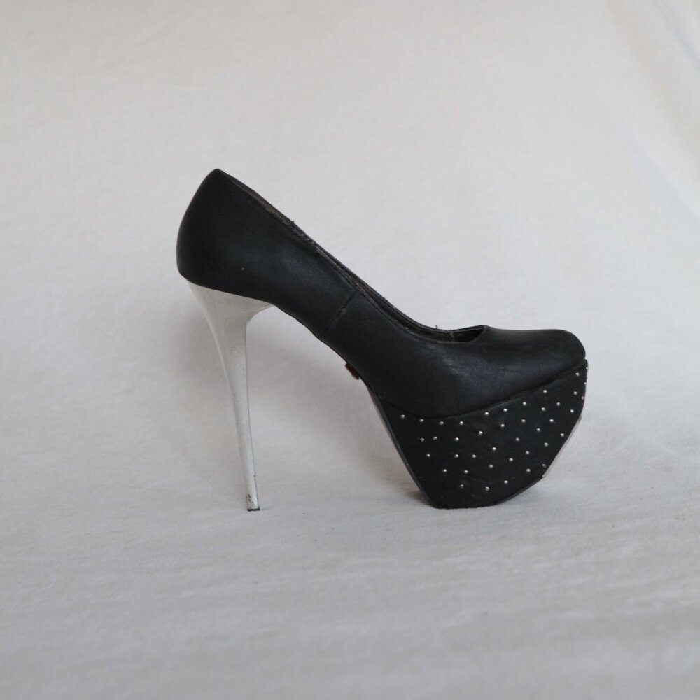 Promise Black Studded Stilettos 6 inch heels EUC